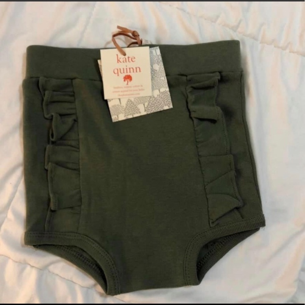 Kate quinn organically ruffle bloomers